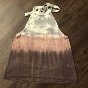 Women’s sleeveless top